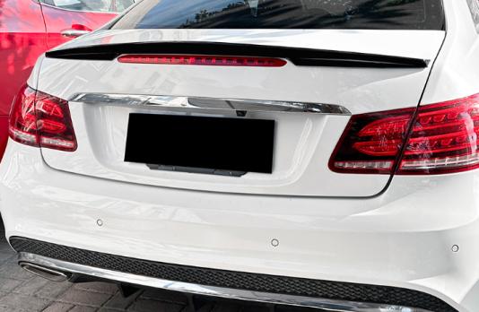 สปอยเลอร์ E Coupe W207 C207 สีดำเงา