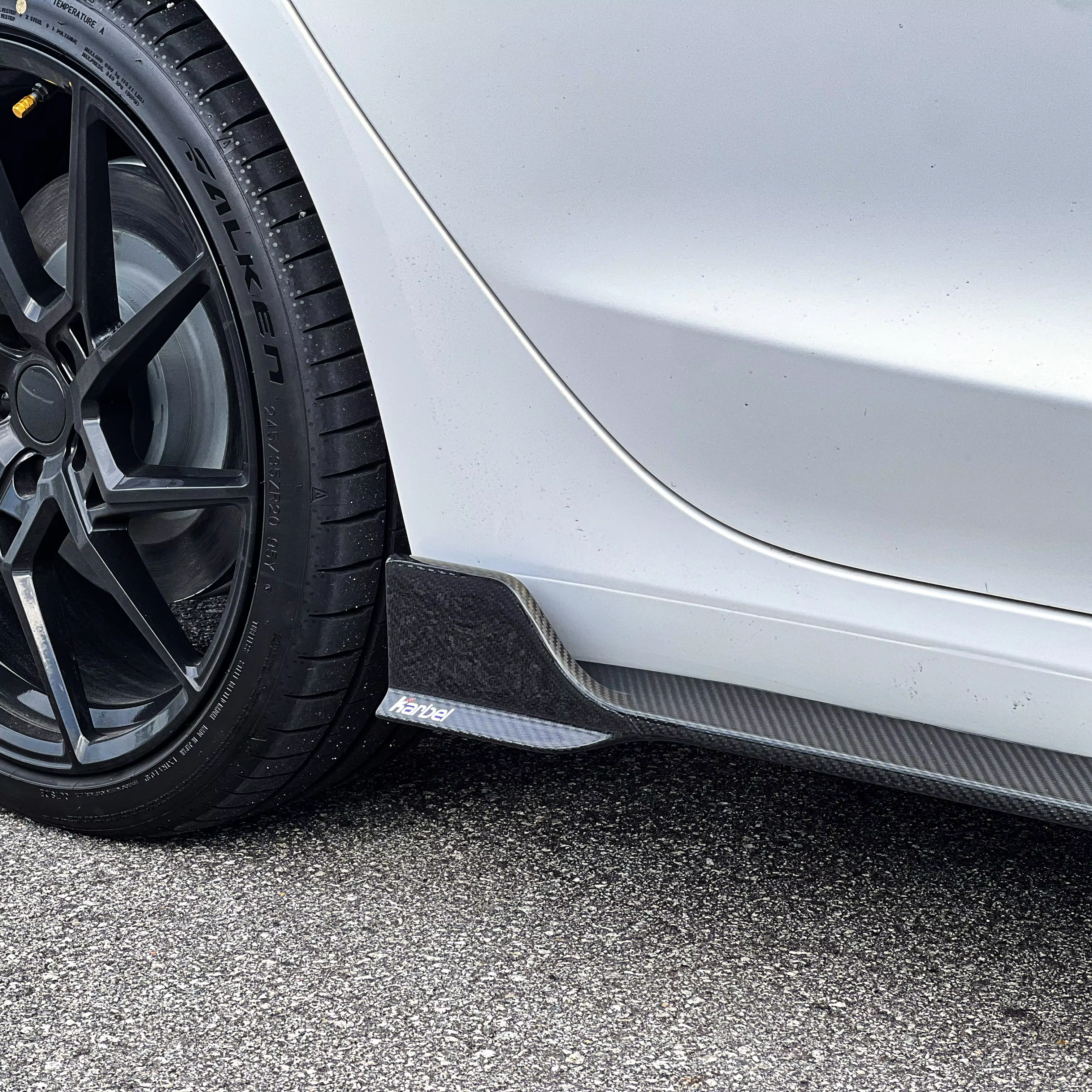 ลิ้นข้าง Tesla Model 3 Highland - dry carbon prepreg แท้