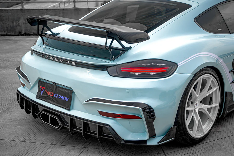 ชุดกันชนท้าย + ดิฟฟิวเซอร์ 718 Boxster / Cayman ทรง TAKD - dry carbon prepreg แท้