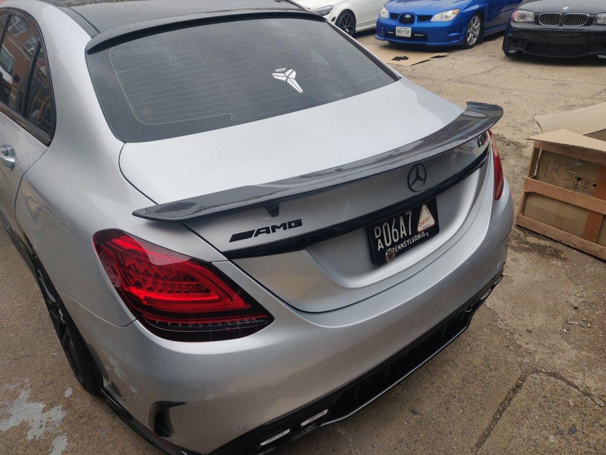 สปอยเลอร์ W205 Sedan เพียวคาร์บอนแท้ carbon fiber (มีหลายทรงให้เลือก)