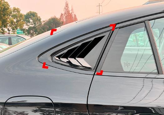ครอบช่องกระจกประตูหลัง GLC Coupe C254 ดำเงา