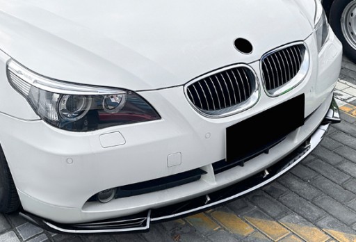 ลิ้นหน้า E60 Pre-LCI สำหรับกันชน Luxury สีดำเงา