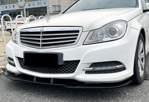 ลิ้นหน้า C-Class W204 (Facelift) กันชน Standard สีดำเงา