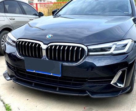 ลิ้นหน้า G30 LCI สำหรับกันชน Luxury สีดำเงา