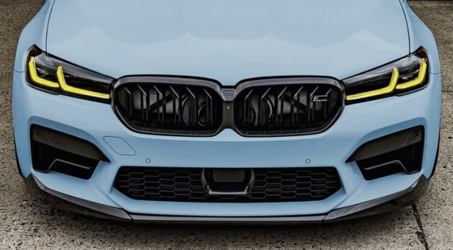 ลิ้นหน้า G30 LCI สำหรับกันชน M5 F90 สีดำเงา
