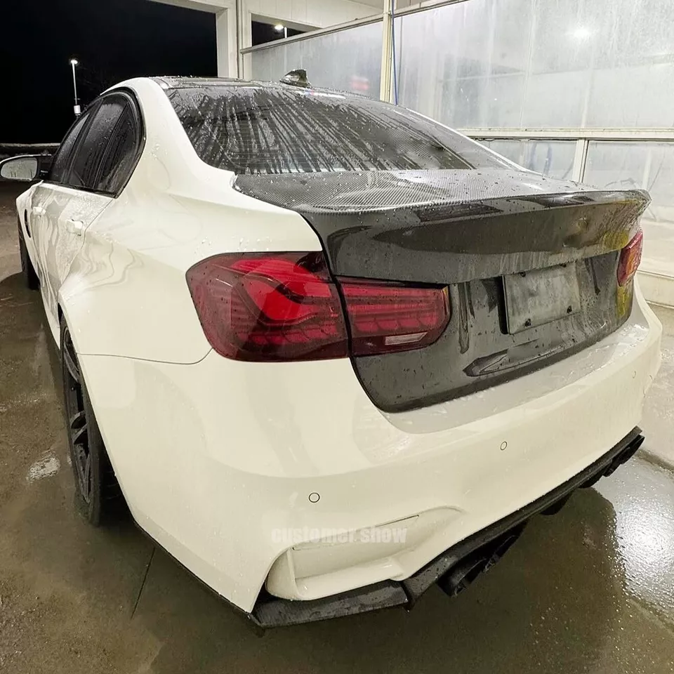ฝาท้าย F30 ทรง CSL เพียวคาร์บอนแท้ carbon fiber