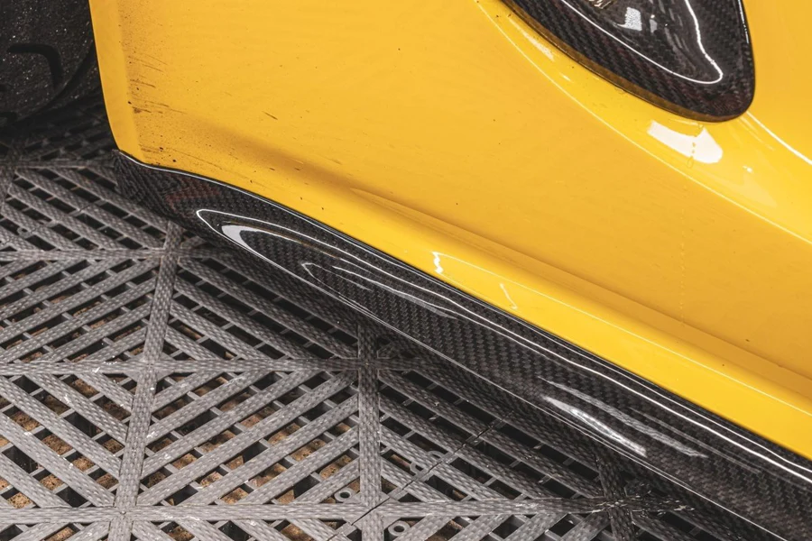 ลิ้นข้าง 718 Boxster / Cayman ทรง TAKD - dry carbon prepreg แท้