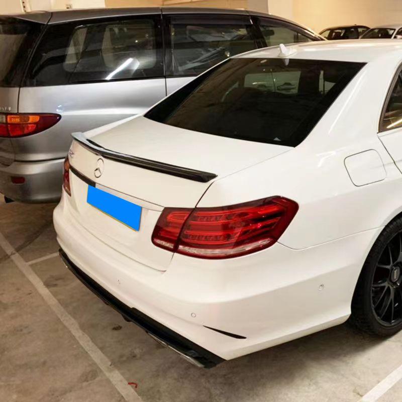สปอยเลอร์ E-Class W212 สีดำเงา